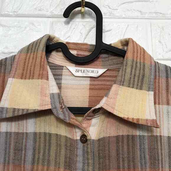 Splended textured button‎ down Plaid Women’s Size M Medium - Picture 2 of 5